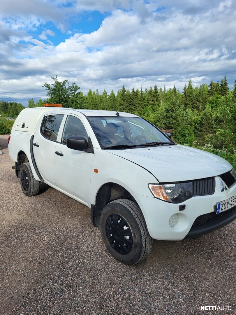 Mitsubishi L200
