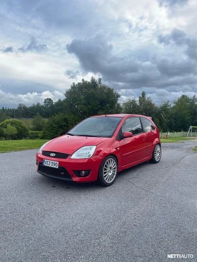 Ford Fiesta 2005, photo 1/13