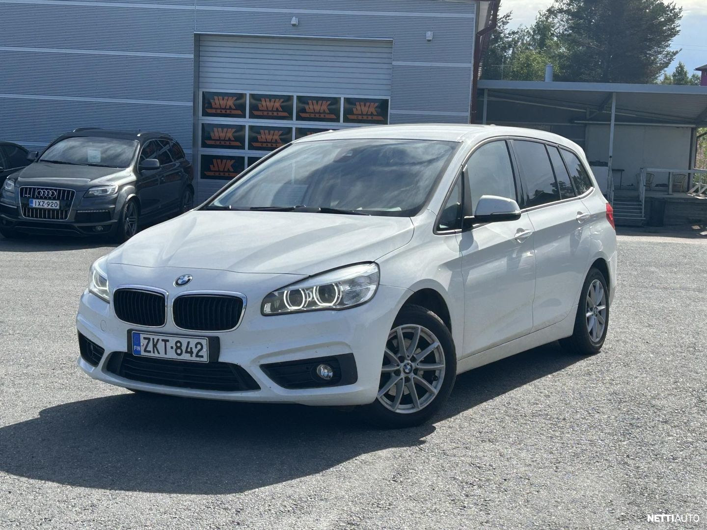 BMW 216