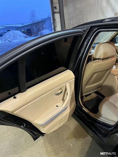 BMW 320 2009, kuva 7/10