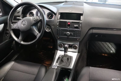 Mercedes-Benz C 2008, kuva 7/10