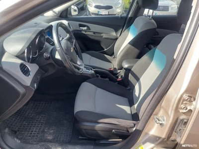 Chevrolet Cruze 2011, kuva 5/11