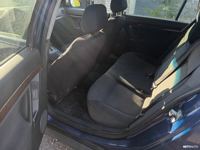 Opel Vectra Wagon 2,2 Direct Comfort 2005, kuva 5/8