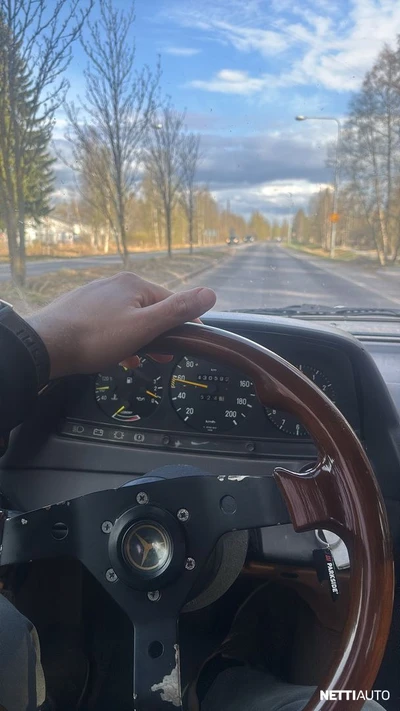 Mercedes-Benz 230 1976, kuva 3/16