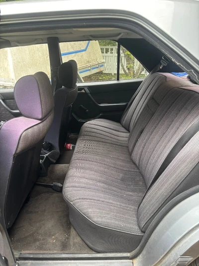 Mercedes-Benz 124 1988, kuva 6/6