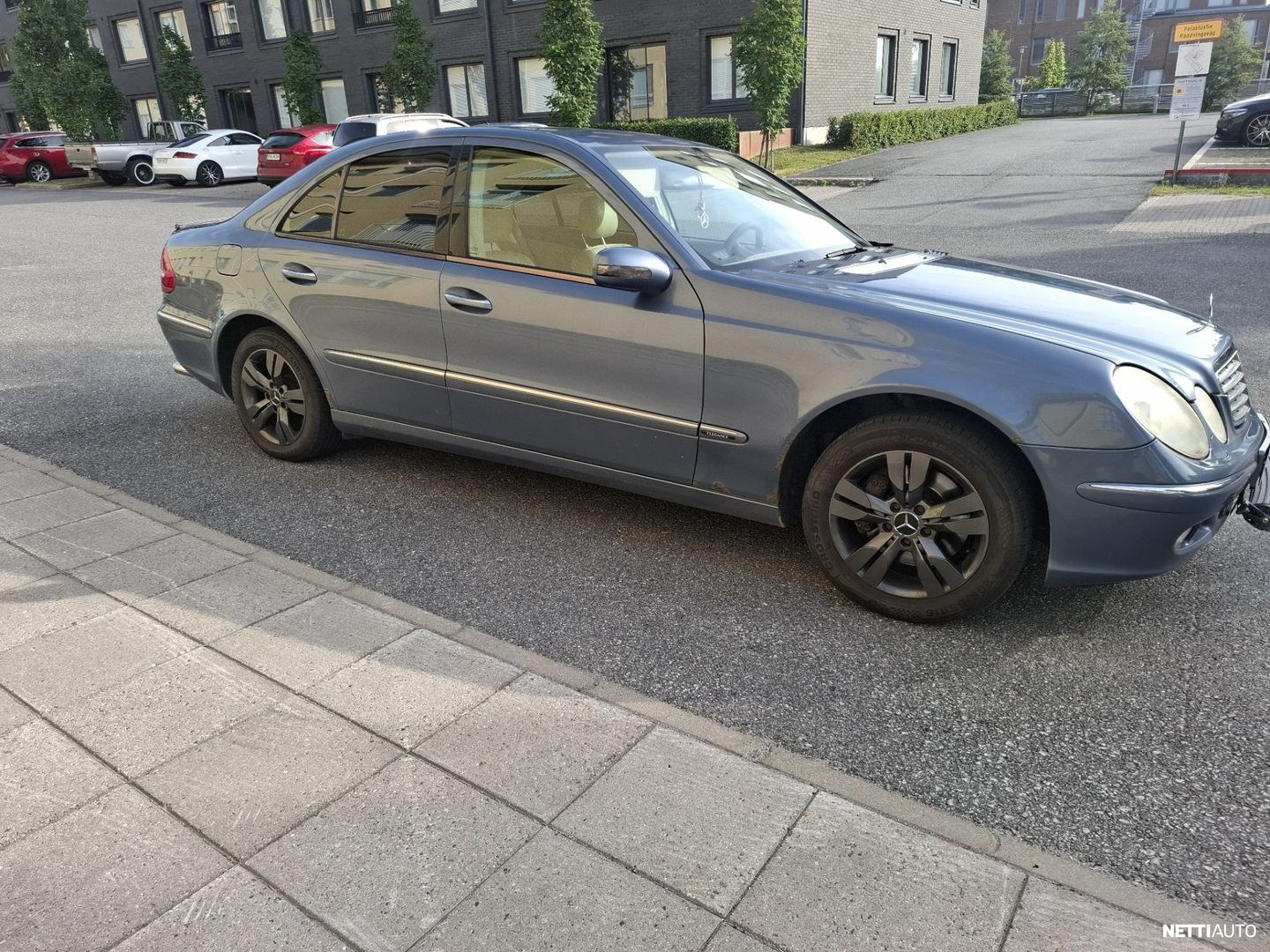 Mercedes-Benz E 320 2003, kuva 3/16