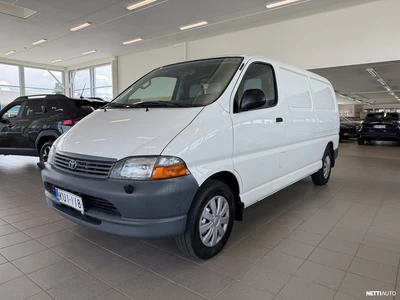 Toyota Hiace 2,5 D4D 90 4ov pitkä 2003, photo 1/9