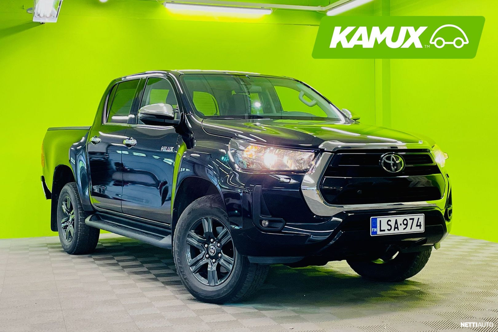 Toyota Hilux Double Cab 4WD 2,4D Active 2-paikkainen Automaatti