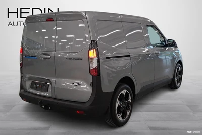 Ford Transit Courier 2026, photo 2/12