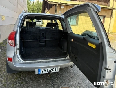 Toyota RAV4 2,0 VVT-i 4WD 2006, kuva 5/19