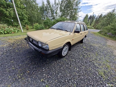 Volkswagen Passat 1987, photo 6/8