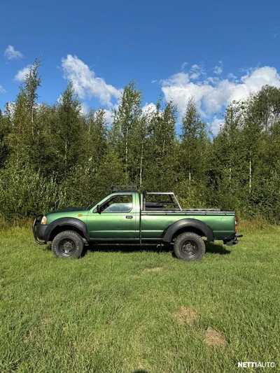Nissan King Cab 2002, photo 2/11