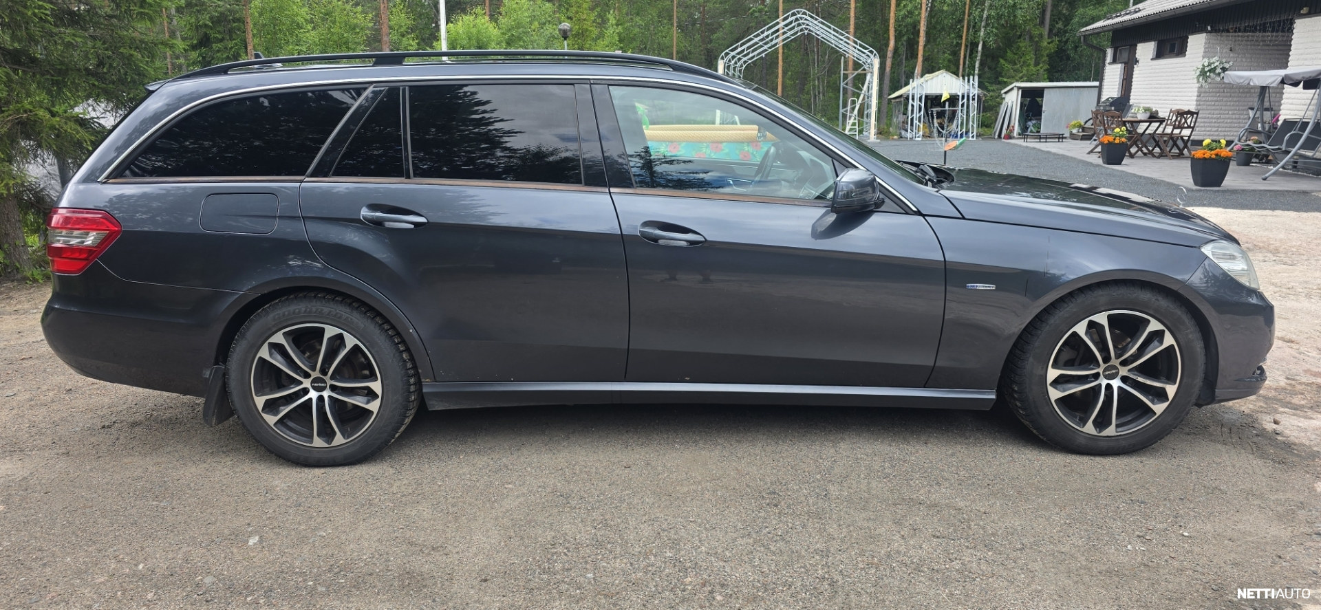 Mercedes-Benz E