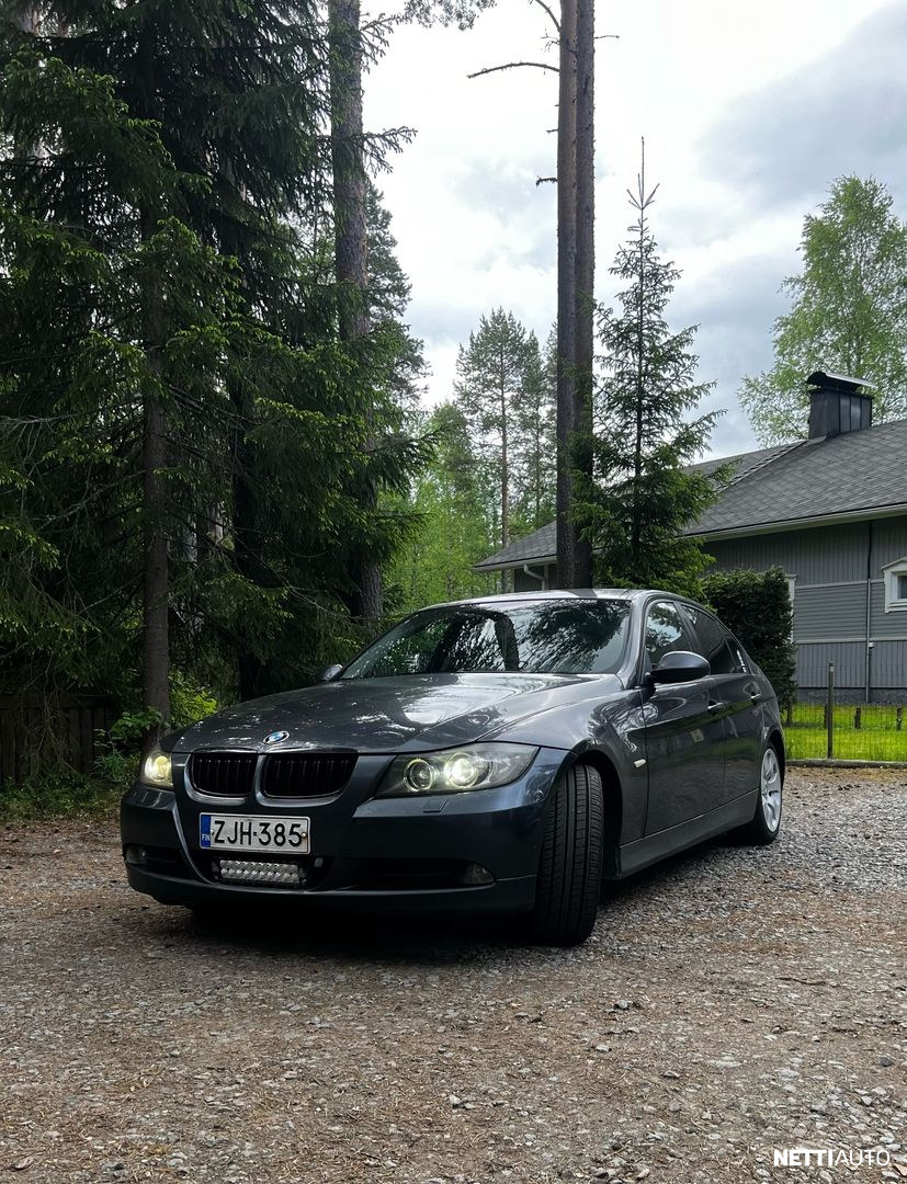 BMW 320