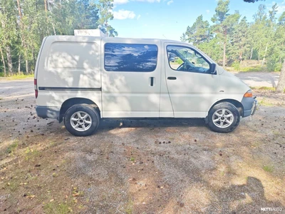 Toyota Hiace 2,5 D4D 100 4ov 2001, photo 4/11