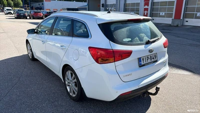 Kia Ceed 1,6 ISG Classic SW EcoDynamics 2015, kuva 2/3