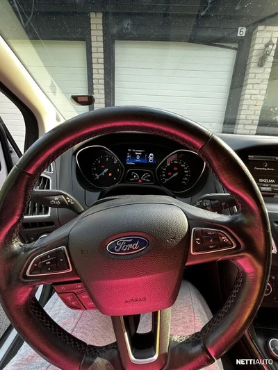 Ford Focus 2015, photo 5/9
