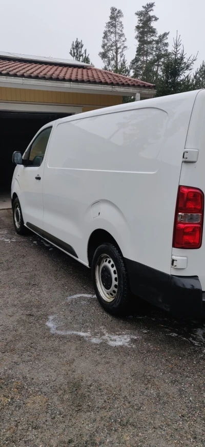 Toyota Proace L2 2,0 D 120 Automaatti 2019, kuva 4/9