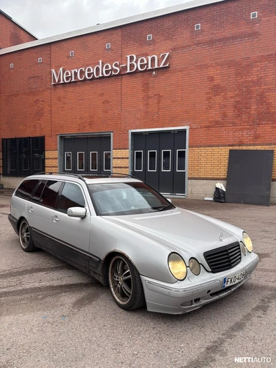 Mercedes-Benz E 320 CDI 2001, kuva 2/14