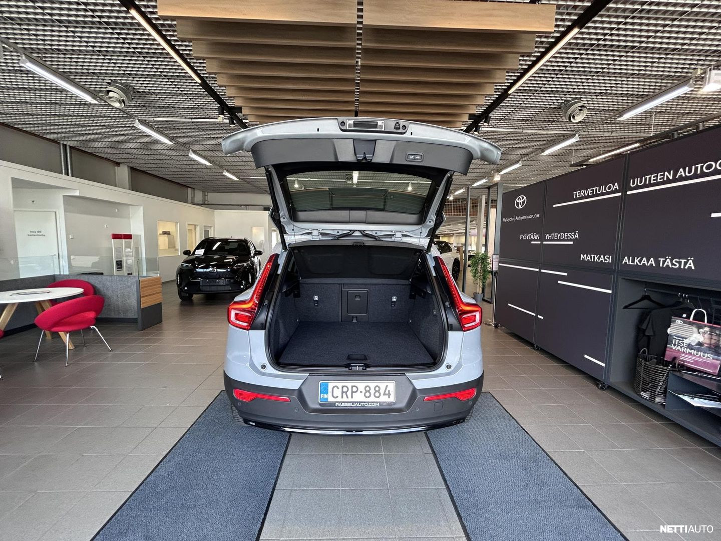 Volvo XC40 2023, photo 5/23