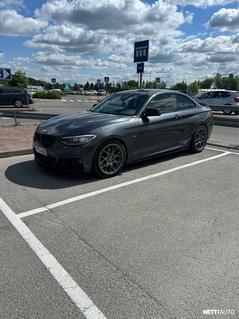 BMW 220