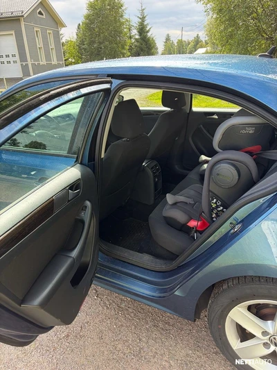 Volkswagen Jetta 2015, photo 7/23