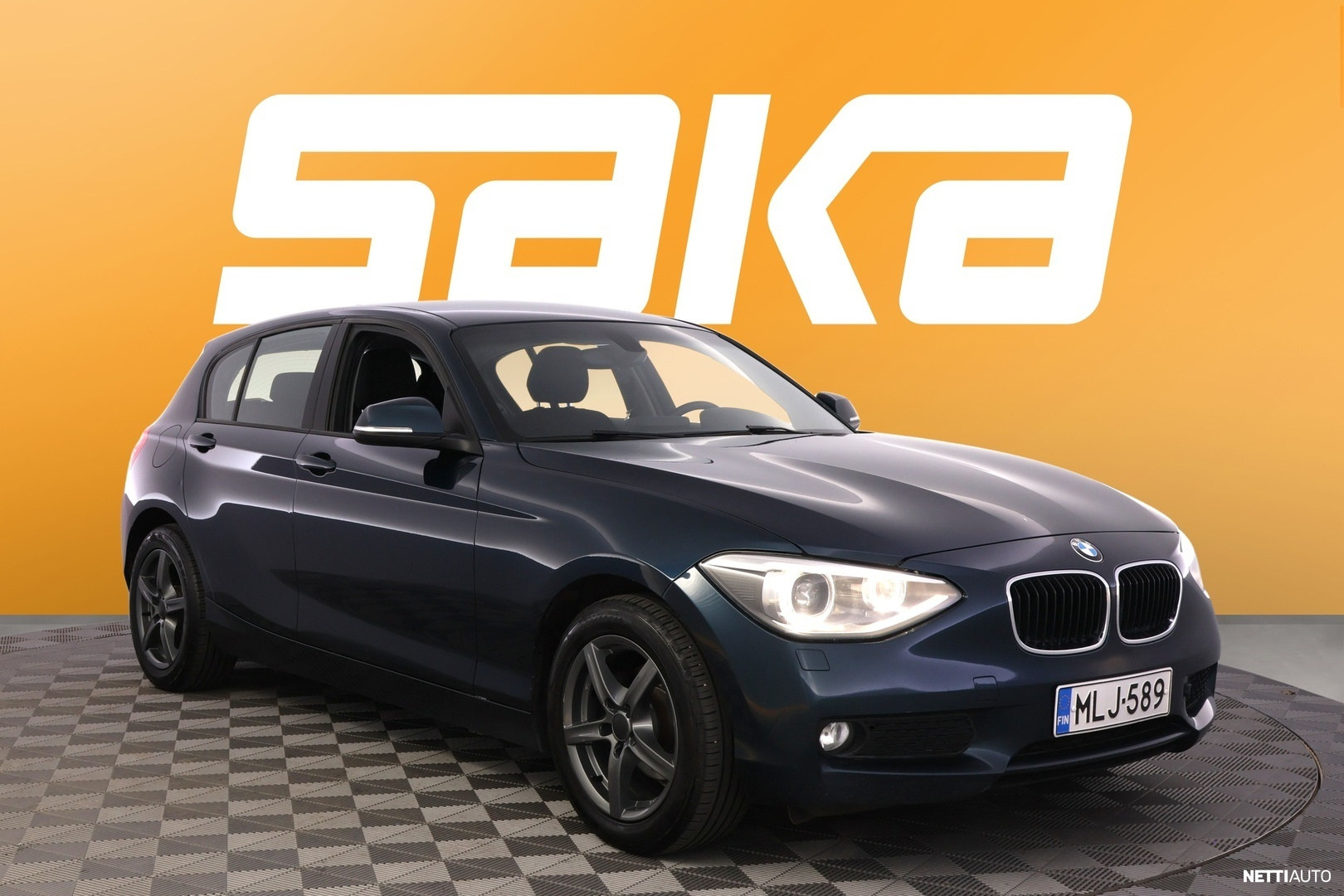 BMW 118
