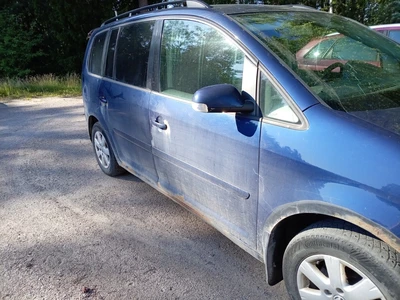 Volkswagen Touran 2005, kuva 6/12