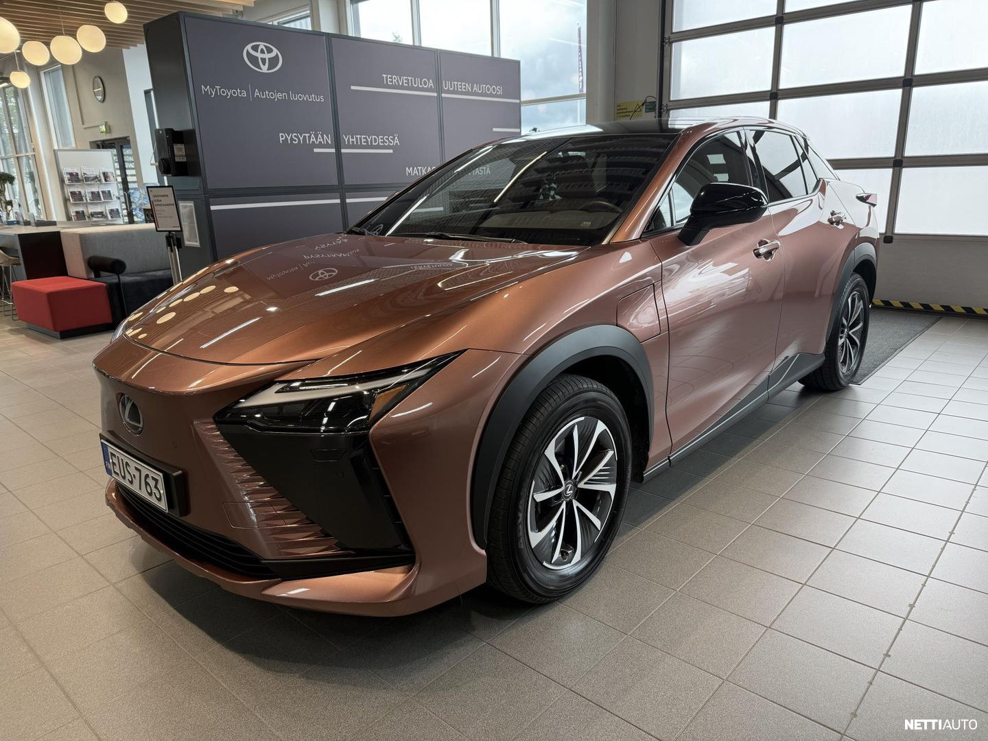 Lexus RZ