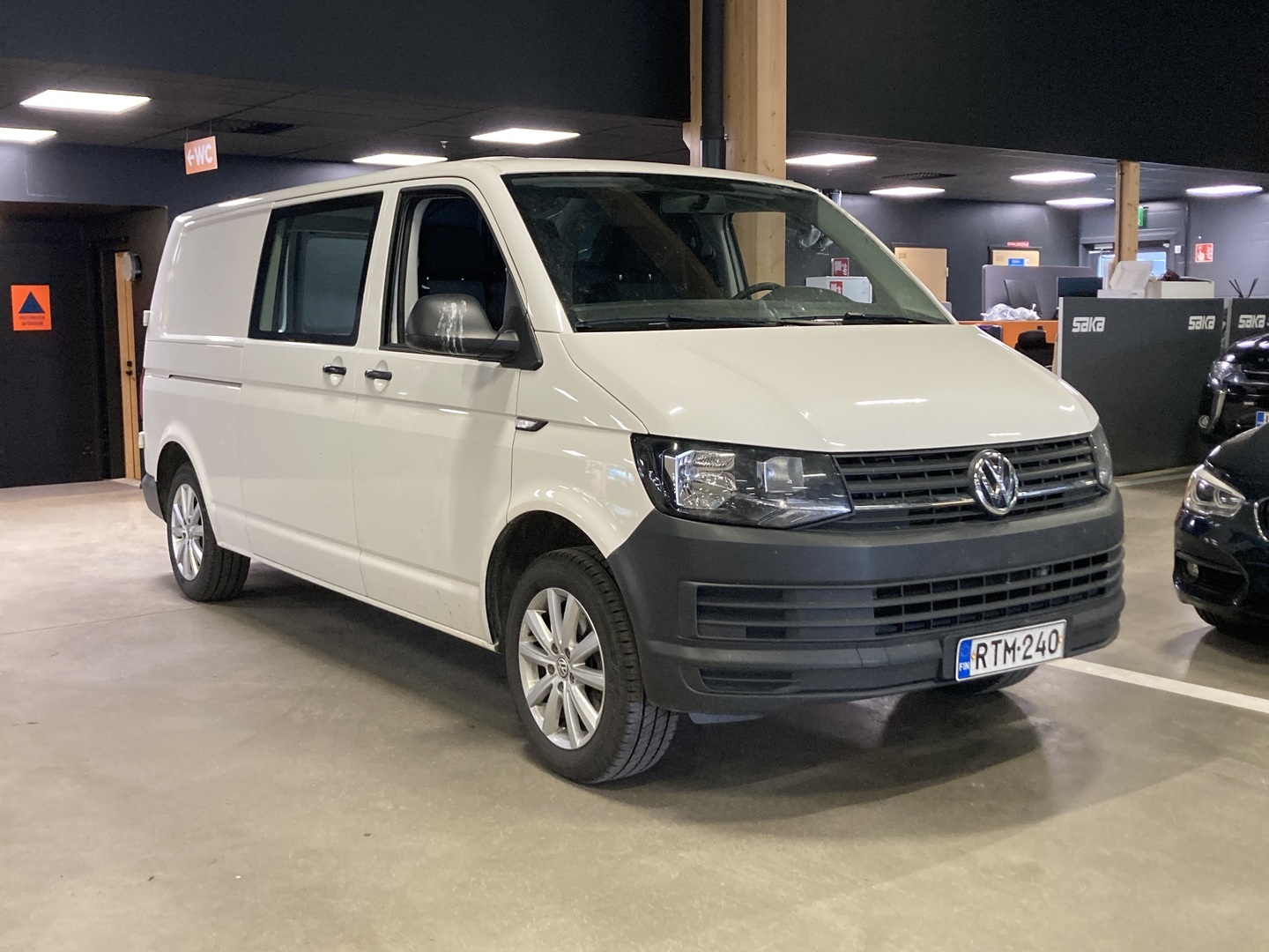 Volkswagen Transporter umpipakettiauto Pitkä 2,0 TDI 75 kW