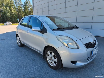 Toyota Yaris 1,3 VVT-i Linea Sol 5ov 2006, photo 1/14