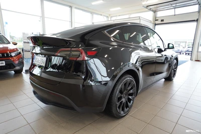 Tesla Model Y Long Range 2023, photo 4/14