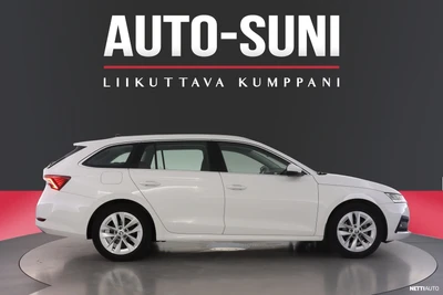 Skoda Octavia 2023, photo 3/26