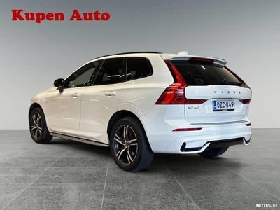 Volvo XC60 2022, photo 2/18
