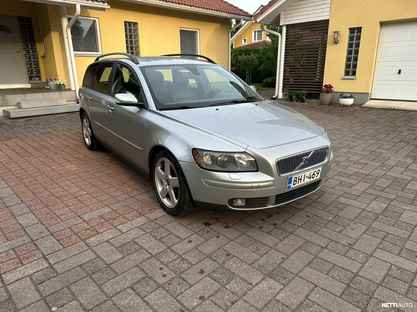 Volvo V50