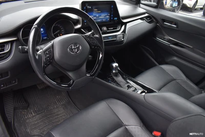 Toyota C-HR 1,8 Hybrid Premium 2018, kuva 4/7