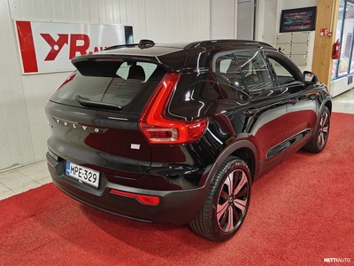 Volvo XC40 2023, photo 3/37
