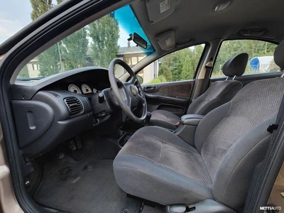 Chrysler Neon 1999, kuva 5/12