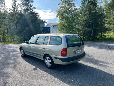 Renault Megane 2002, photo 7/10