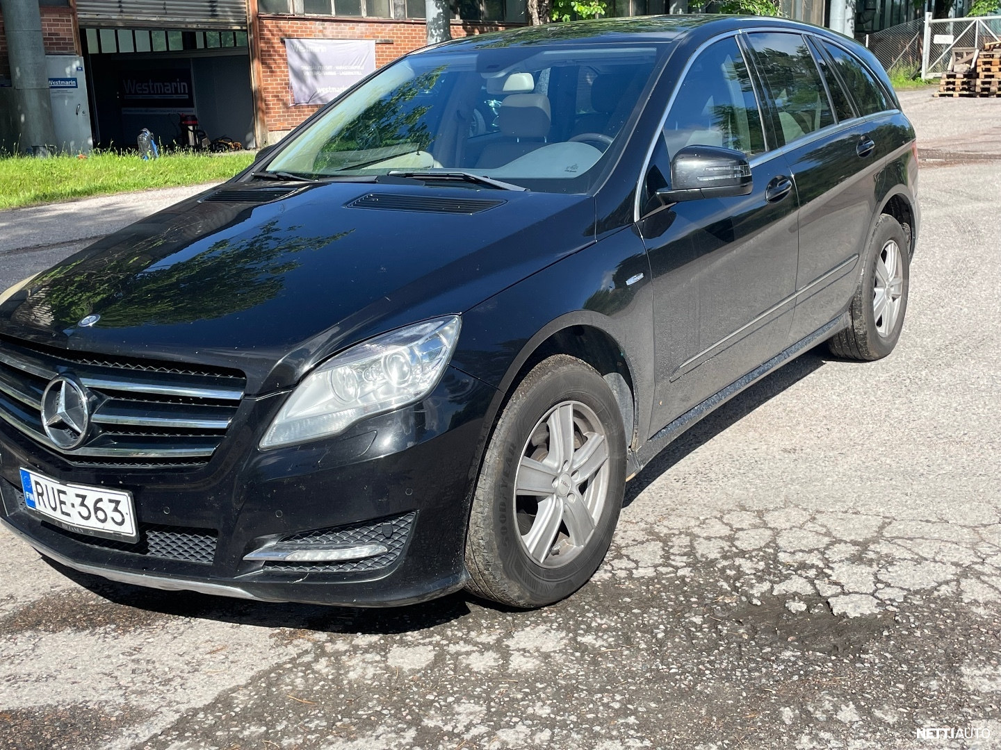 Mercedes-Benz R