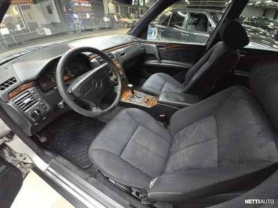 Mercedes-Benz E E 300 Td Elegance 1998, photo 7/15