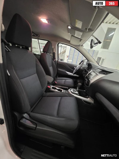 Nissan Navara 2021, photo 7/22