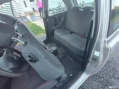 Nissan Micra Hatchback 2006, photo 6/10