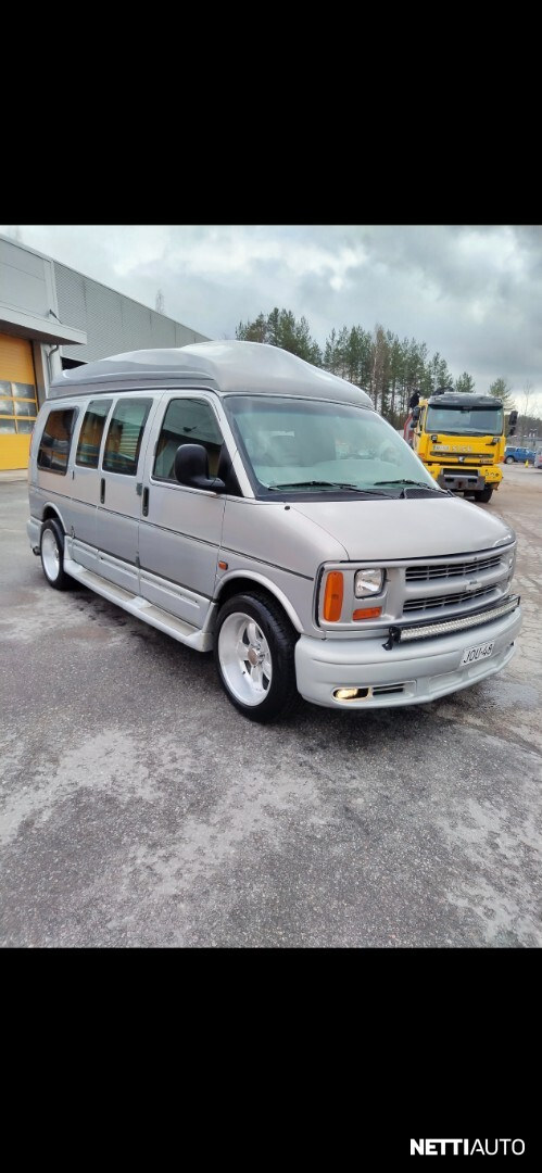 Chevrolet Express 2500