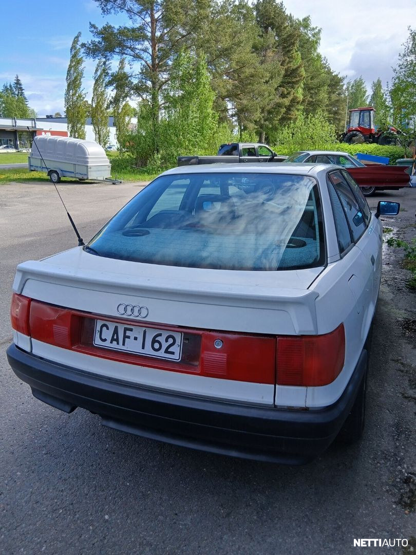 Audi 80