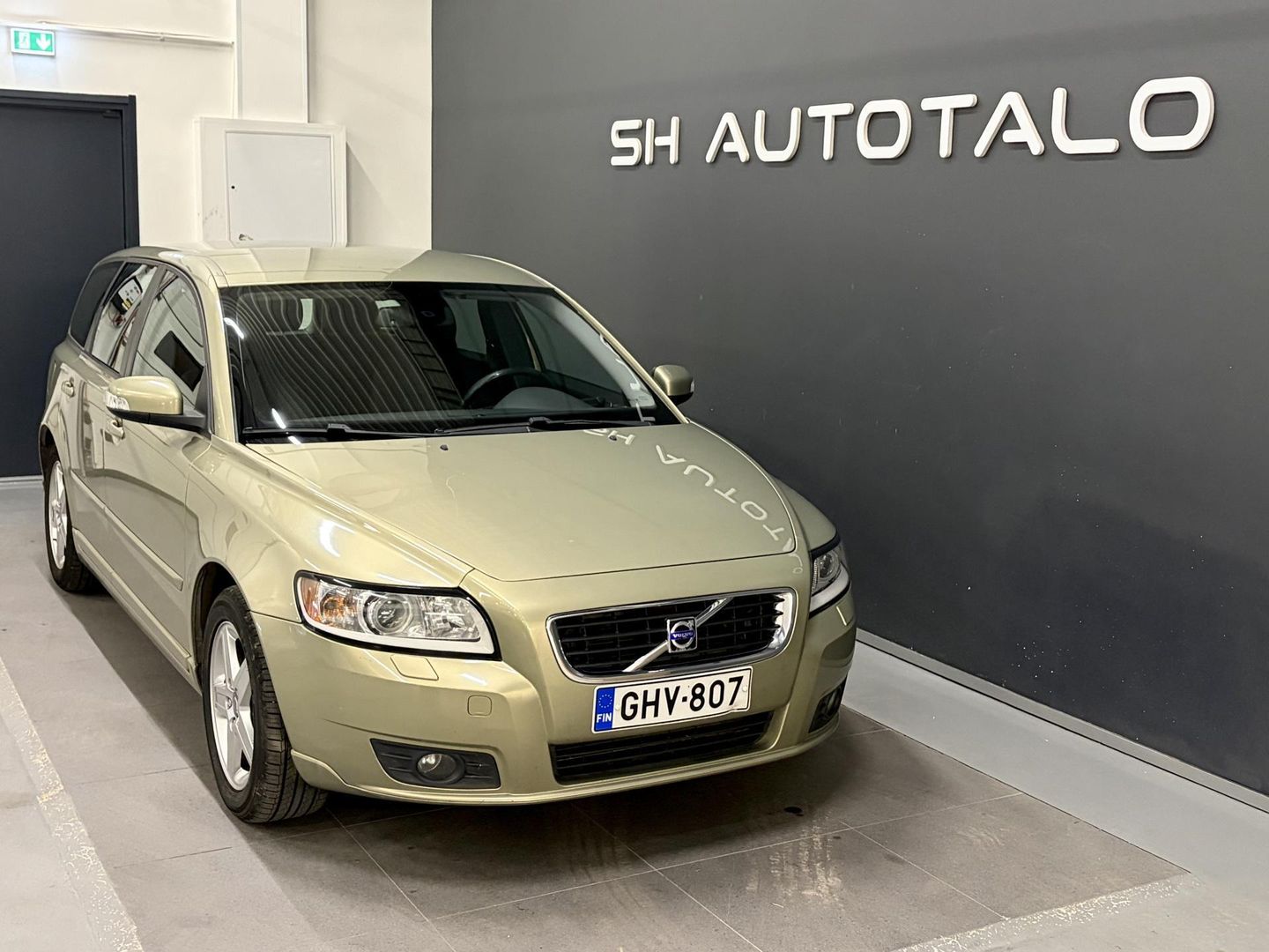 Volvo V50