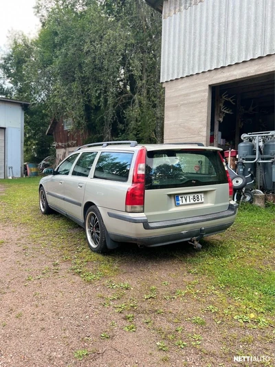 Volvo V70 2002, kuva 2/10