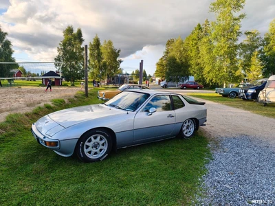 Porsche 924 1977, kuva 1/10