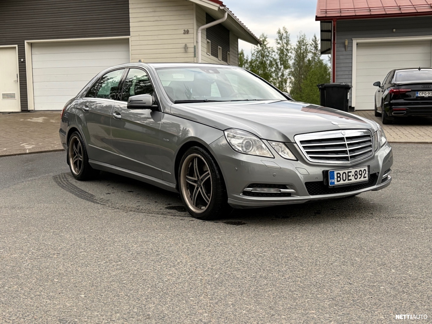 Mercedes-Benz E