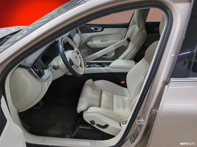 Volvo XC60 2023, kuva 4/5